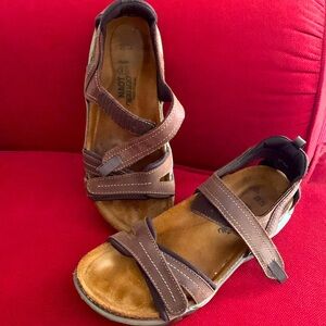 Naot Flow Brown Leather comfort sandals sz 38 women’s Excellent Used Condition